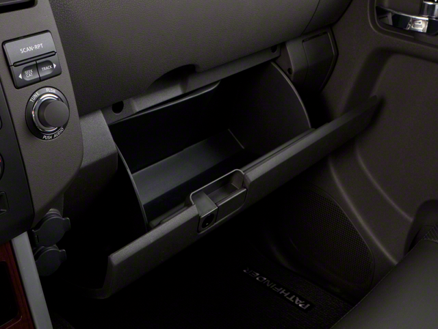 2010 Nissan Pathfinder SE