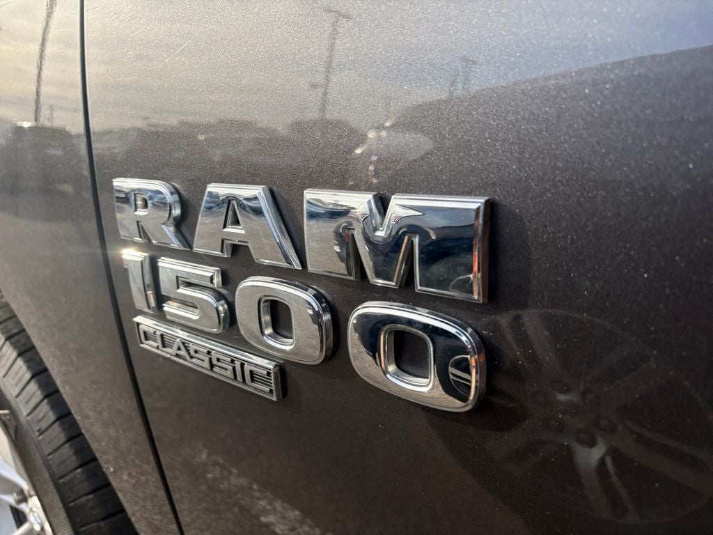 2022 RAM 1500 Classic SLT