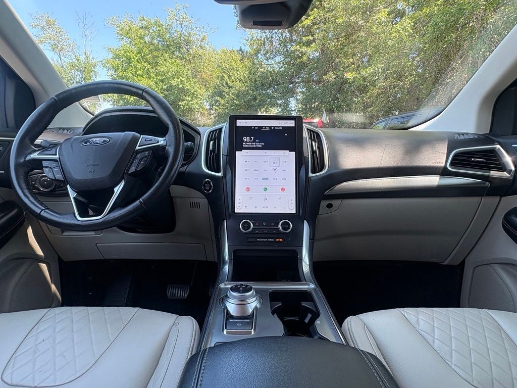 2023 Ford Edge Titanium