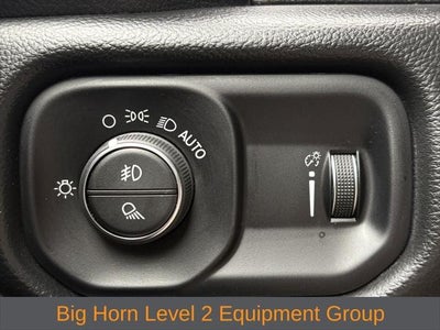 2022 RAM 1500 Big Horn Crew Cab 4x4 5'7' Box