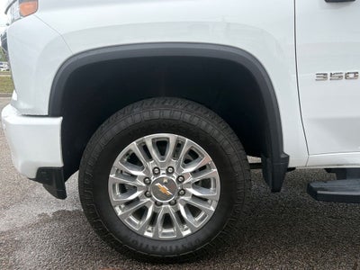 2022 Chevrolet Silverado 3500HD 4WD Crew Cab Standard Bed High Country