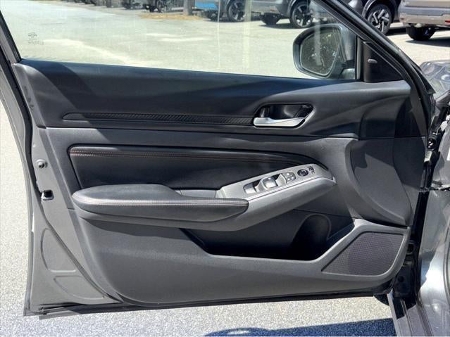 2022 Nissan Altima SR FWD