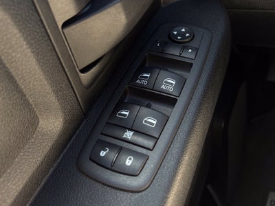 2021 RAM 1500 Classic Tradesman Crew Cab 4x4 5'7' Box
