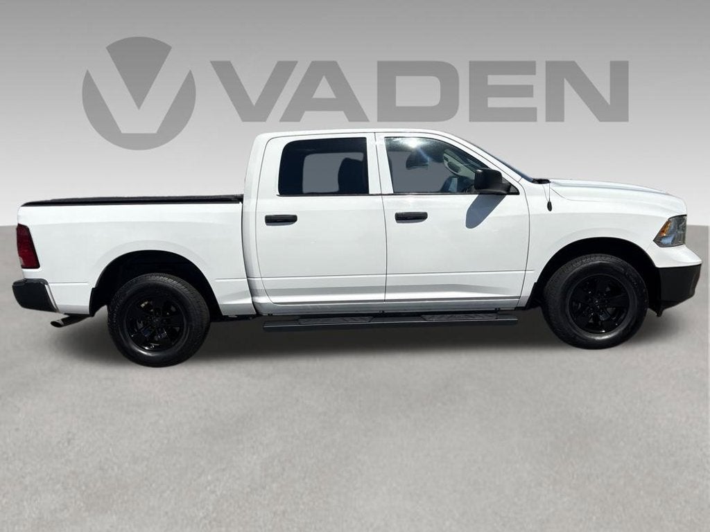 2021 RAM 1500 Classic Tradesman Crew Cab 4x4 5'7' Box