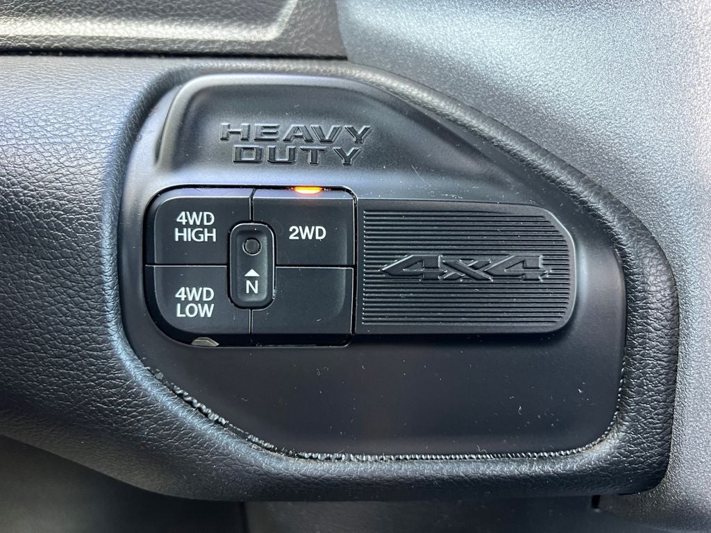 2022 RAM 2500 Tradesman Crew Cab 4x4 6'4' Box