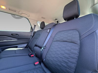 2025 Nissan Pathfinder SV FWD