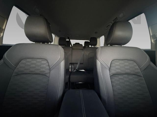 2025 Nissan Pathfinder SV FWD