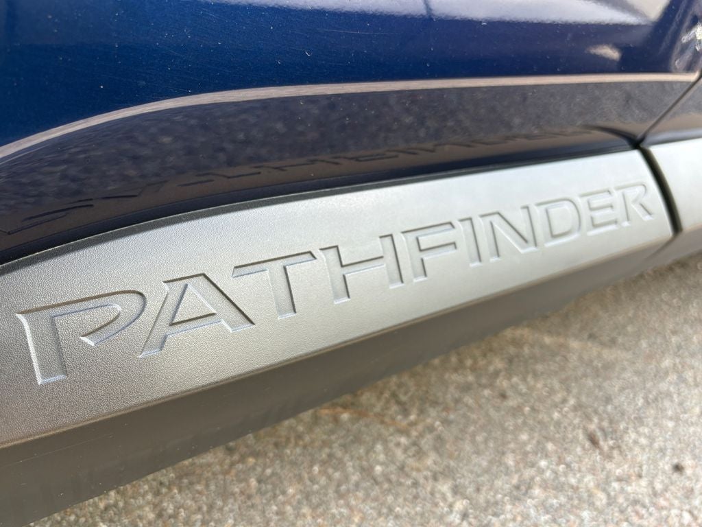 2025 Nissan Pathfinder SV FWD