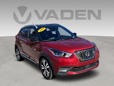 2020 Nissan Kicks SR