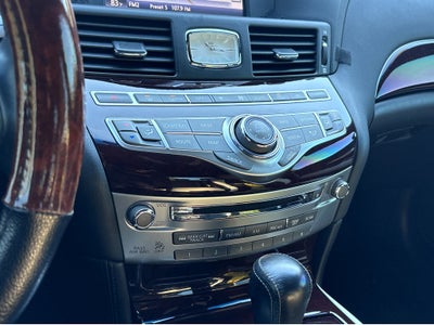 2015 INFINITI Q70 3.7