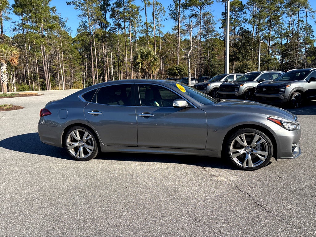 2015 INFINITI Q70 3.7
