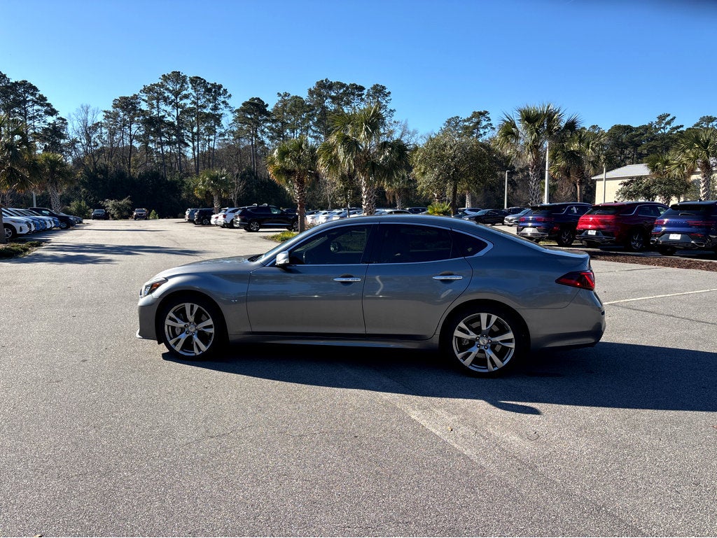 2015 INFINITI Q70 3.7