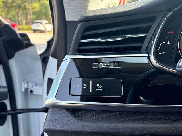 2021 Audi Q8 55 Prestige quattro