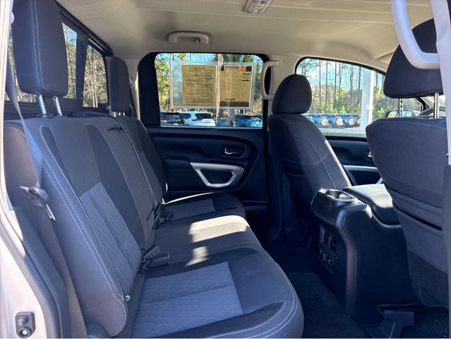 2020 Nissan Titan SV