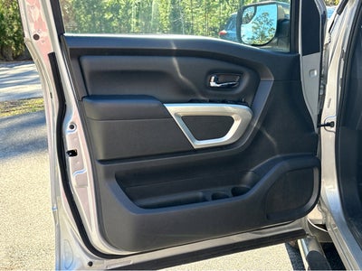 2020 Nissan Titan SV