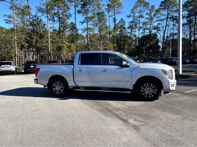 2020 Nissan Titan SV