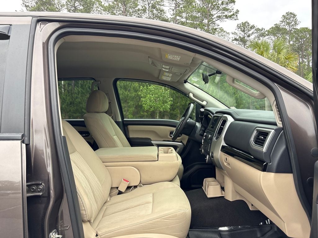 2017 Nissan Titan XD SV