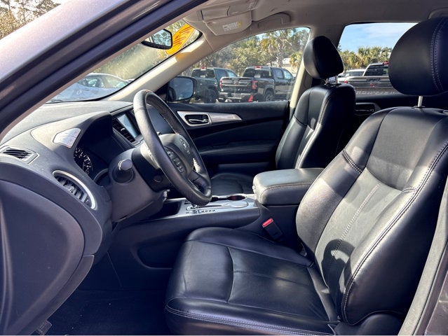 2020 Nissan Pathfinder SL