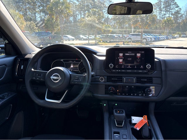 2024 Nissan Pathfinder S