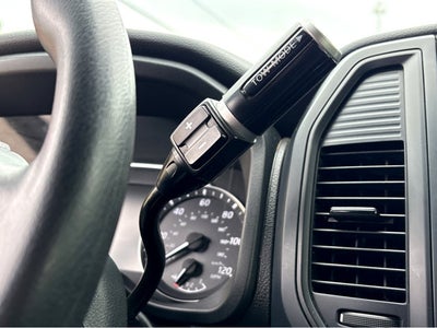 2023 Nissan Titan SV