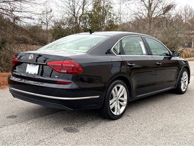 2018 Volkswagen Passat 2.0T SE w/Technology