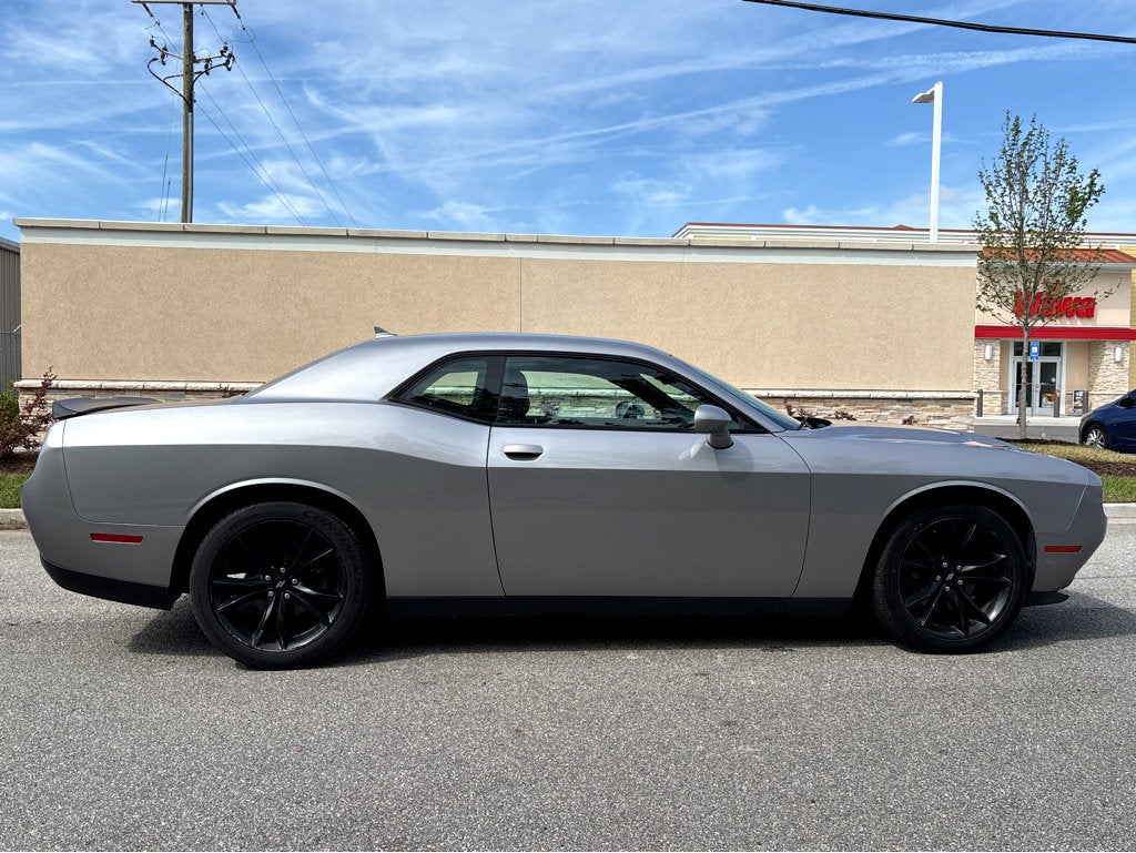 2018 Dodge Challenger SXT Plus