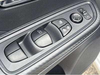 2024 Nissan Versa 1.6 SV