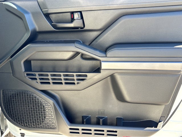 2025 Toyota Tacoma 2WD SR5