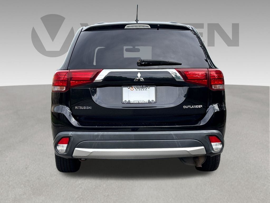 2016 Mitsubishi Outlander ES