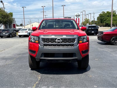 2025 Nissan Frontier SV