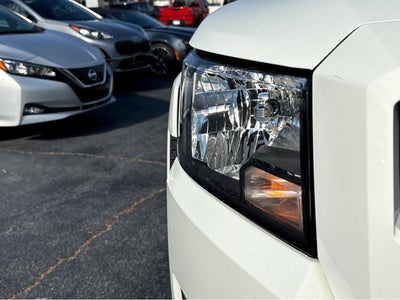 2022 Nissan Frontier SV