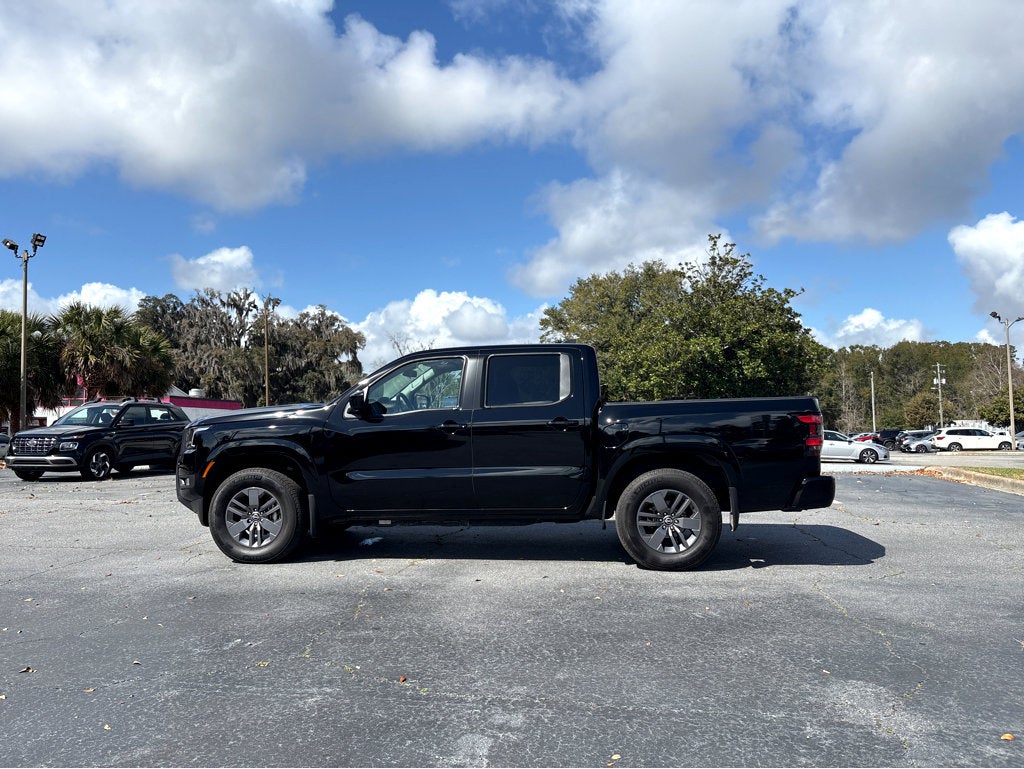 2025 Nissan Frontier SV