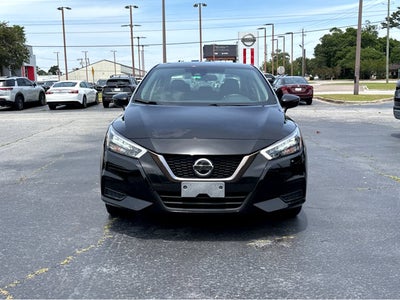 2022 Nissan Versa SR