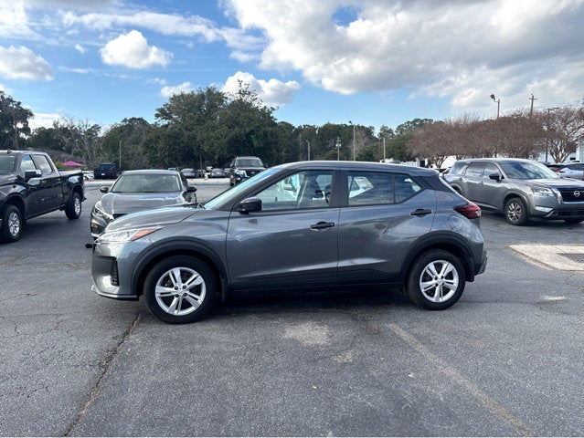 2025 Nissan Kicks Play S