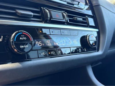 2023 Nissan Pathfinder SV