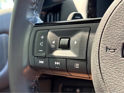 2023 Nissan Pathfinder SV