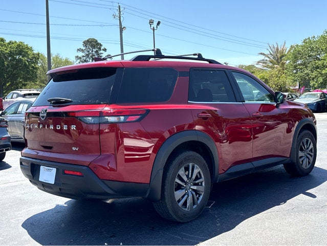 2023 Nissan Pathfinder SV