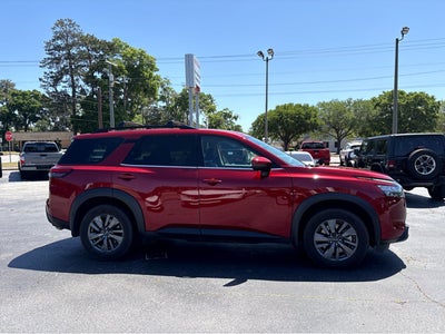 2023 Nissan Pathfinder SV