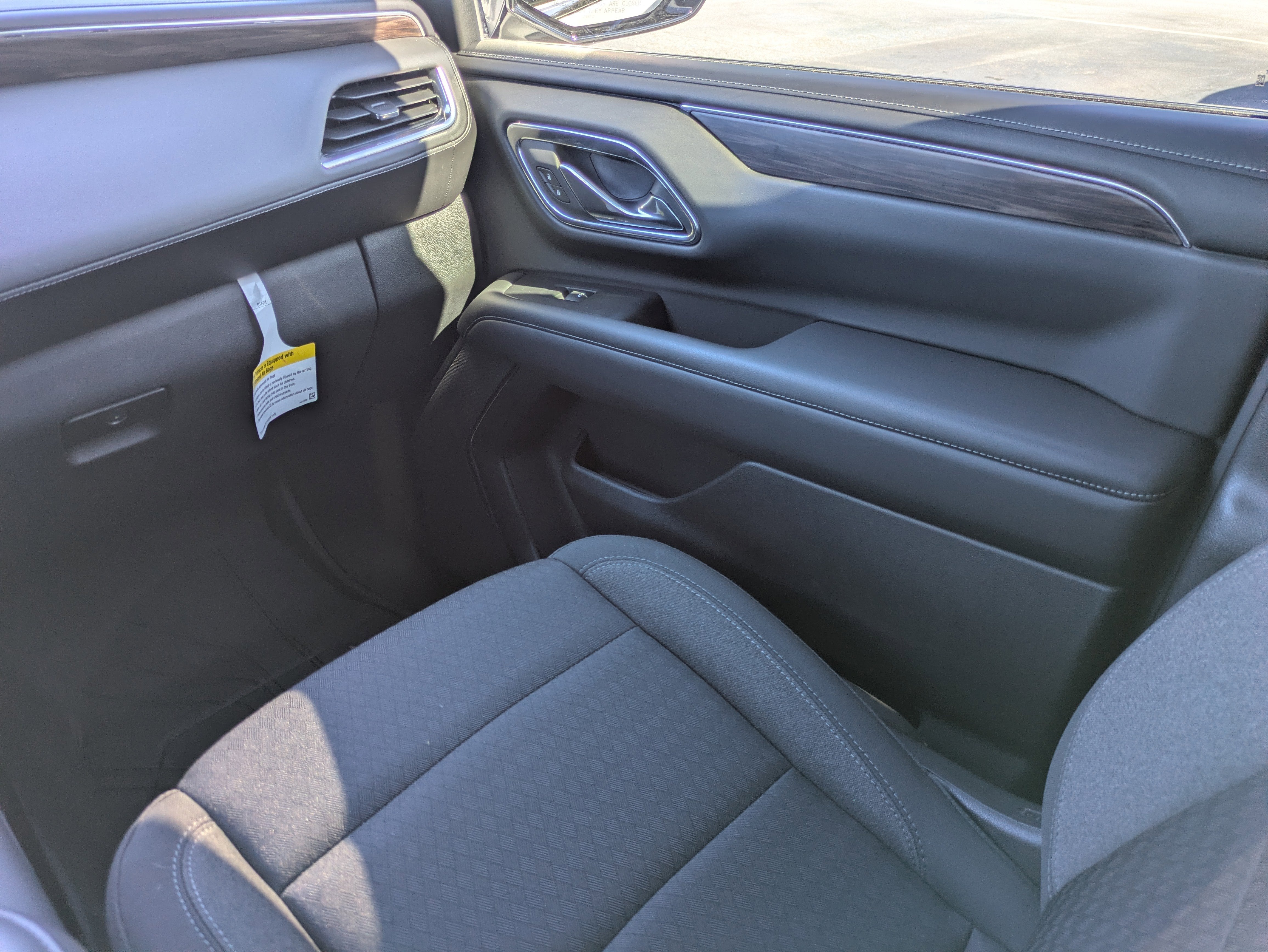 2023 Chevrolet Suburban LS