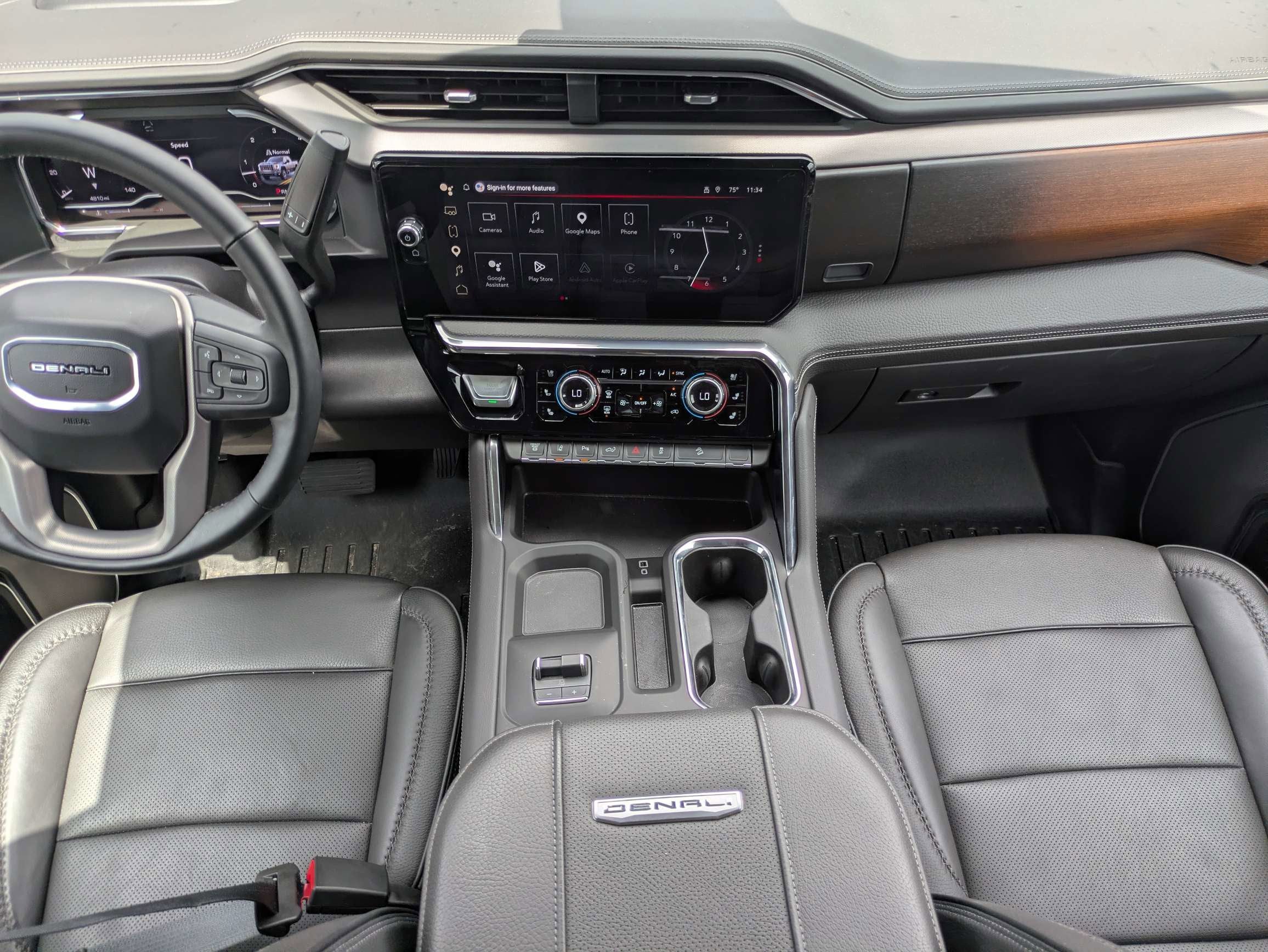 2025 GMC Sierra 2500HD Denali
