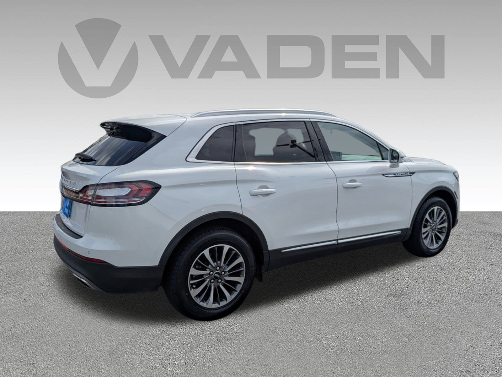 2022 Lincoln Nautilus Standard