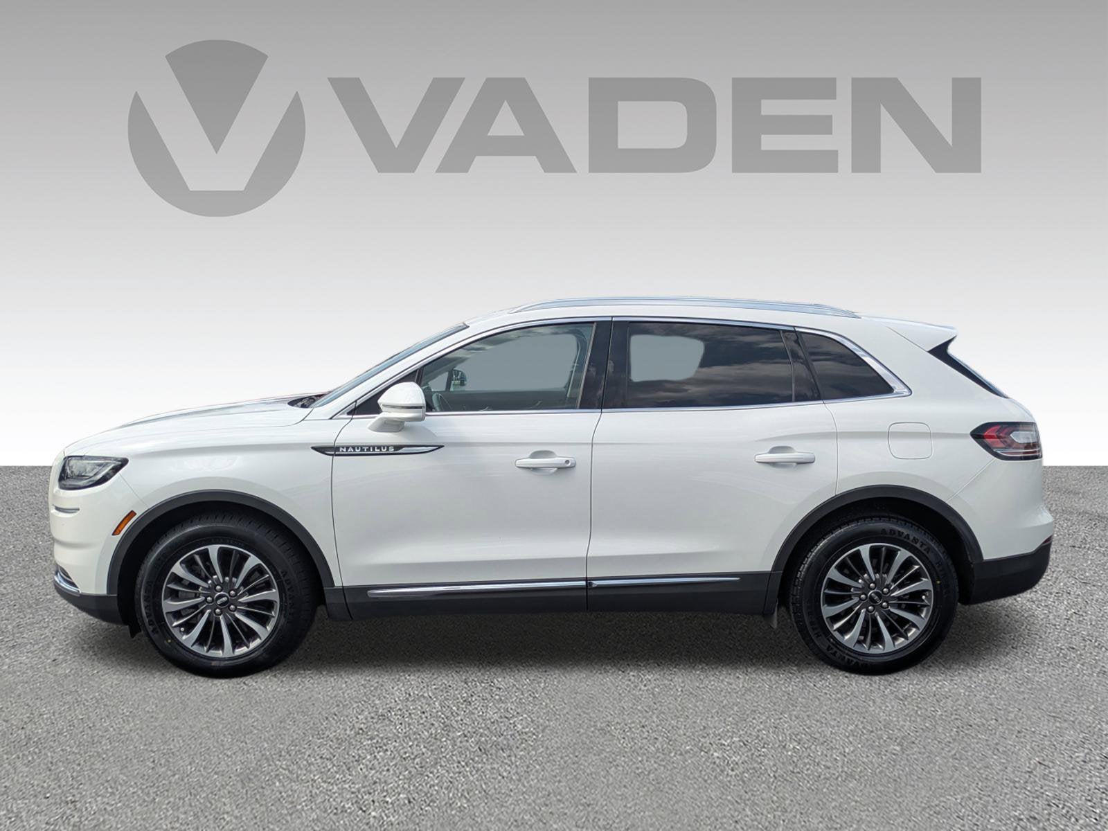 2022 Lincoln Nautilus Standard