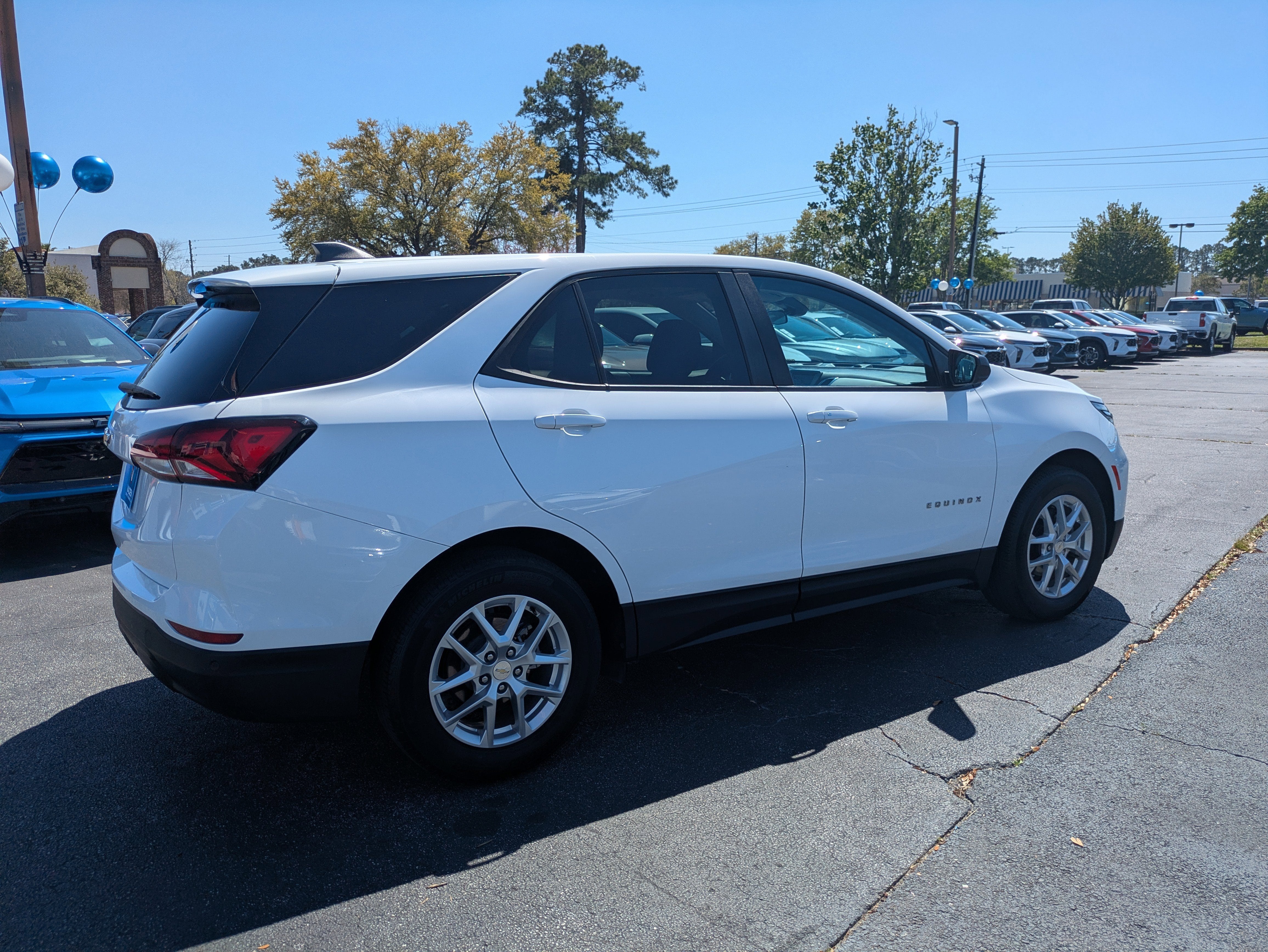 2023 Chevrolet Equinox LS
