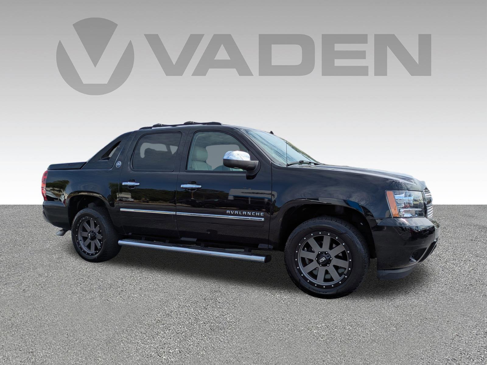 2013 Chevrolet Avalanche LTZ