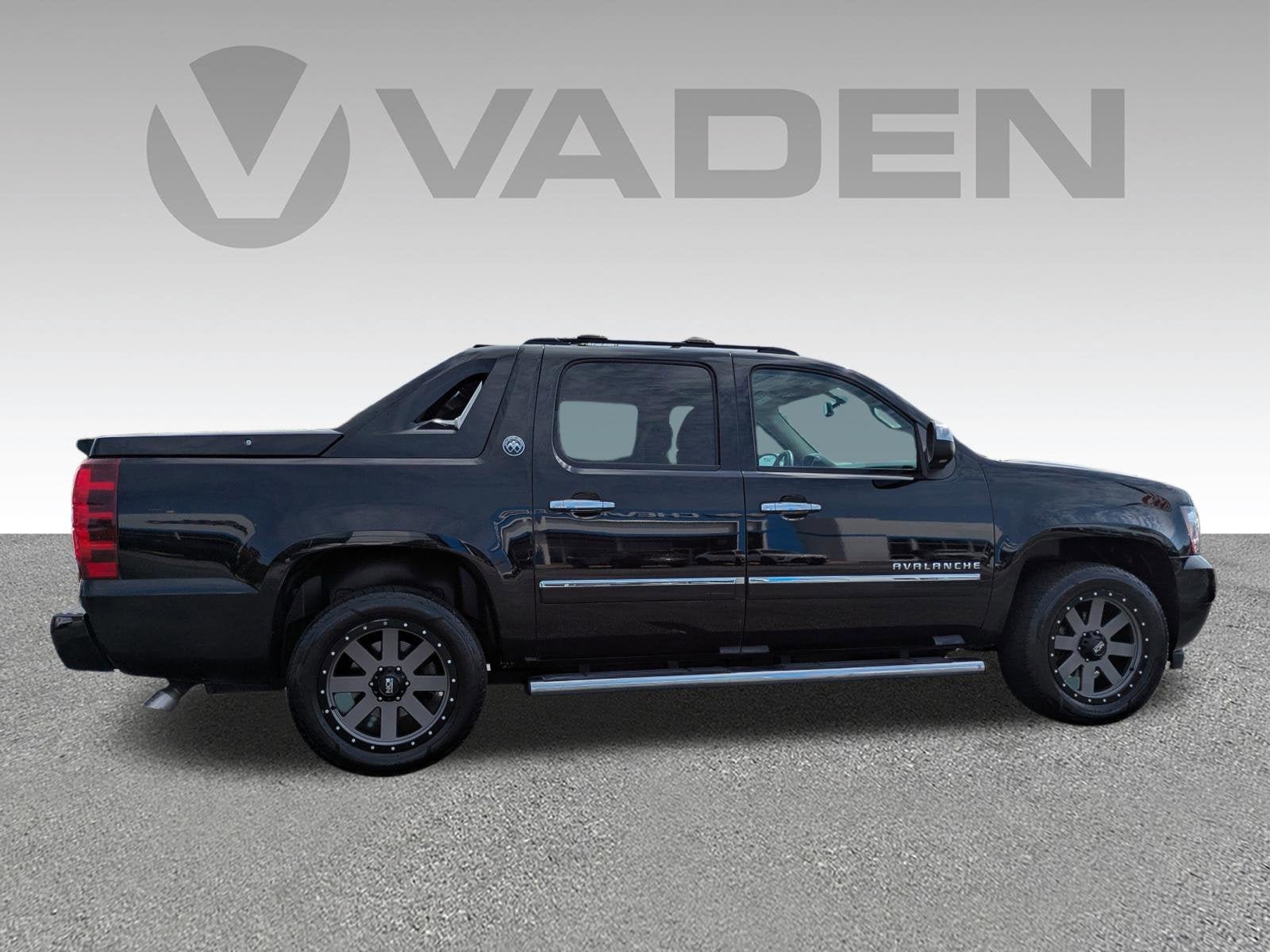 2013 Chevrolet Avalanche LTZ