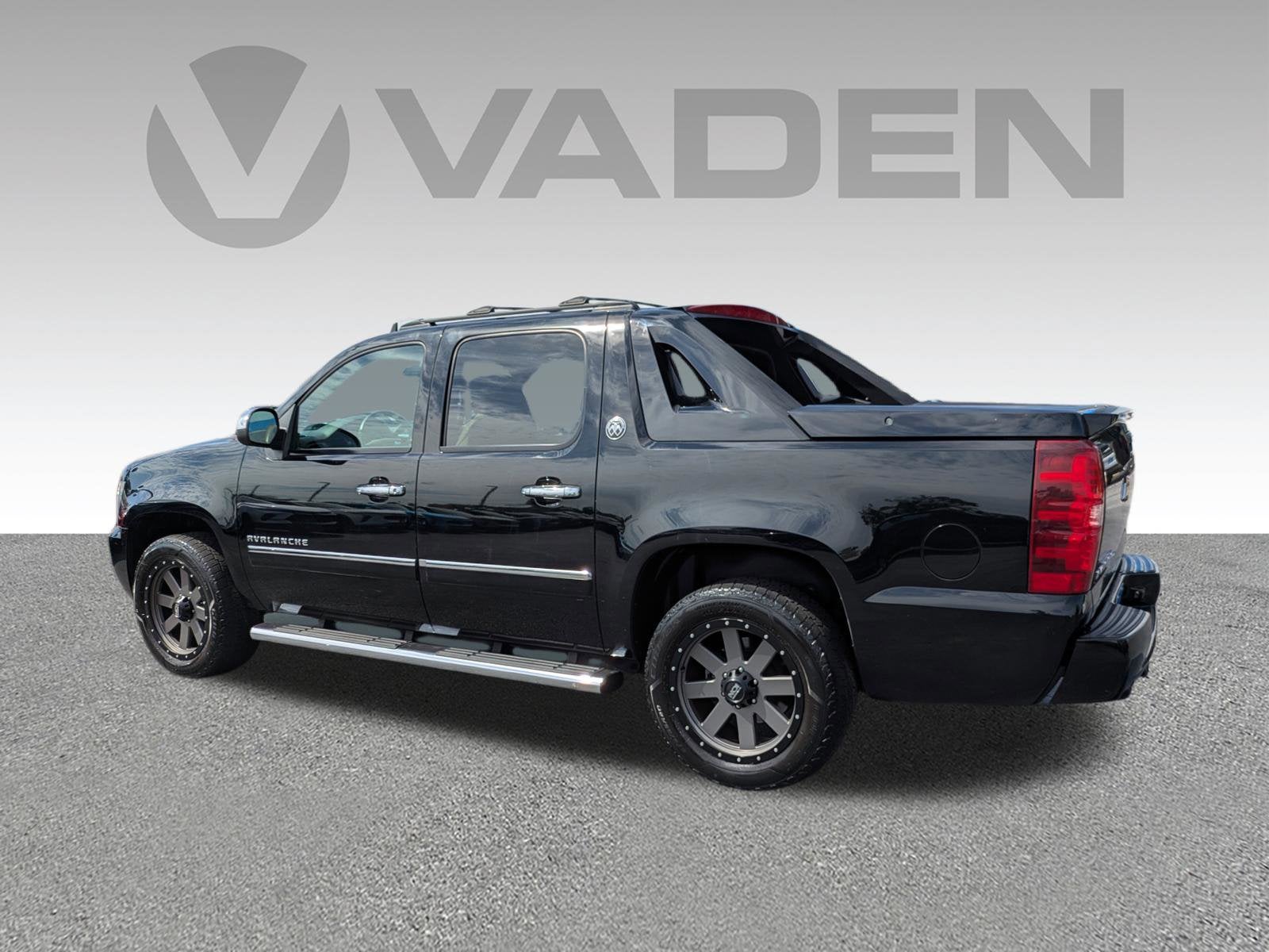 2013 Chevrolet Avalanche LTZ