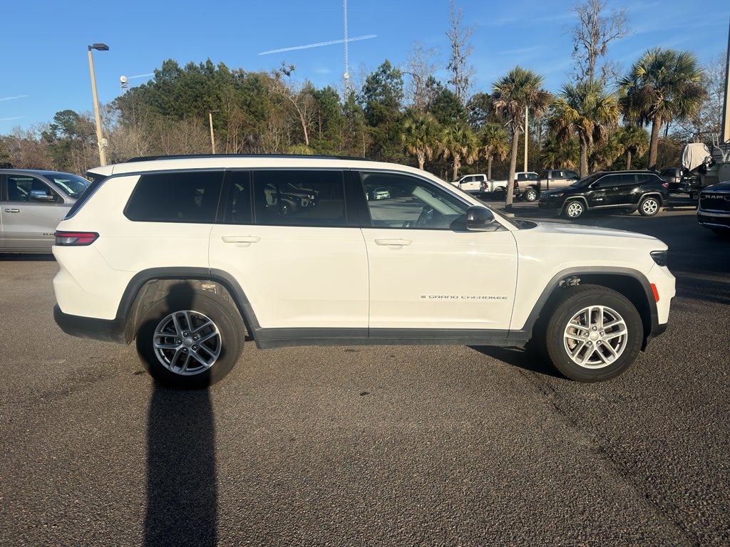 2023 Jeep Grand Cherokee L Laredo 4x2