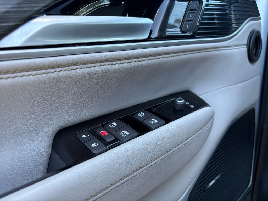 2024 Jeep Wagoneer Series II 4x2