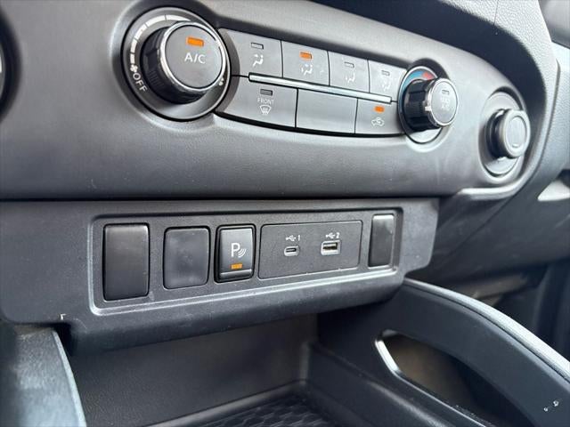 2023 Nissan Frontier Crew Cab SV 4x4