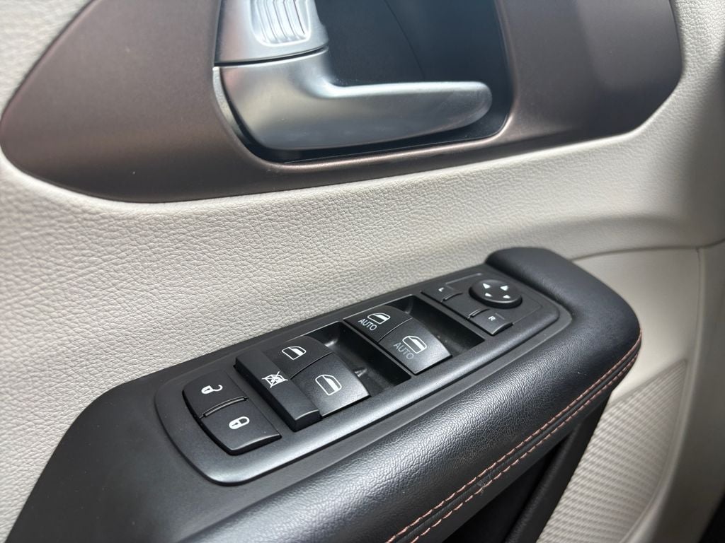 2019 Chrysler Pacifica Touring Plus